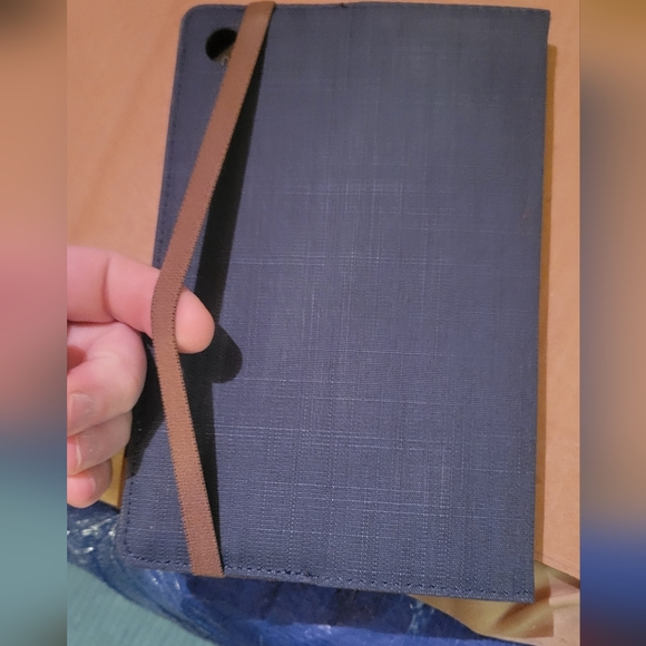 Lifeworks Denim Jacket Tablet Case and Stand | NIB NWT - Picture 5 of 7